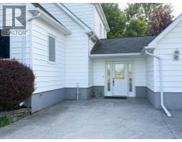 8192 Petrolia Line, Brooke Alvinston, ON N0N1A0 Photo 33