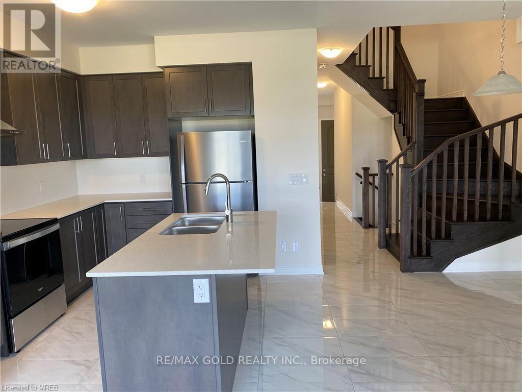 27 STONEHILL AVENUE — photo 3