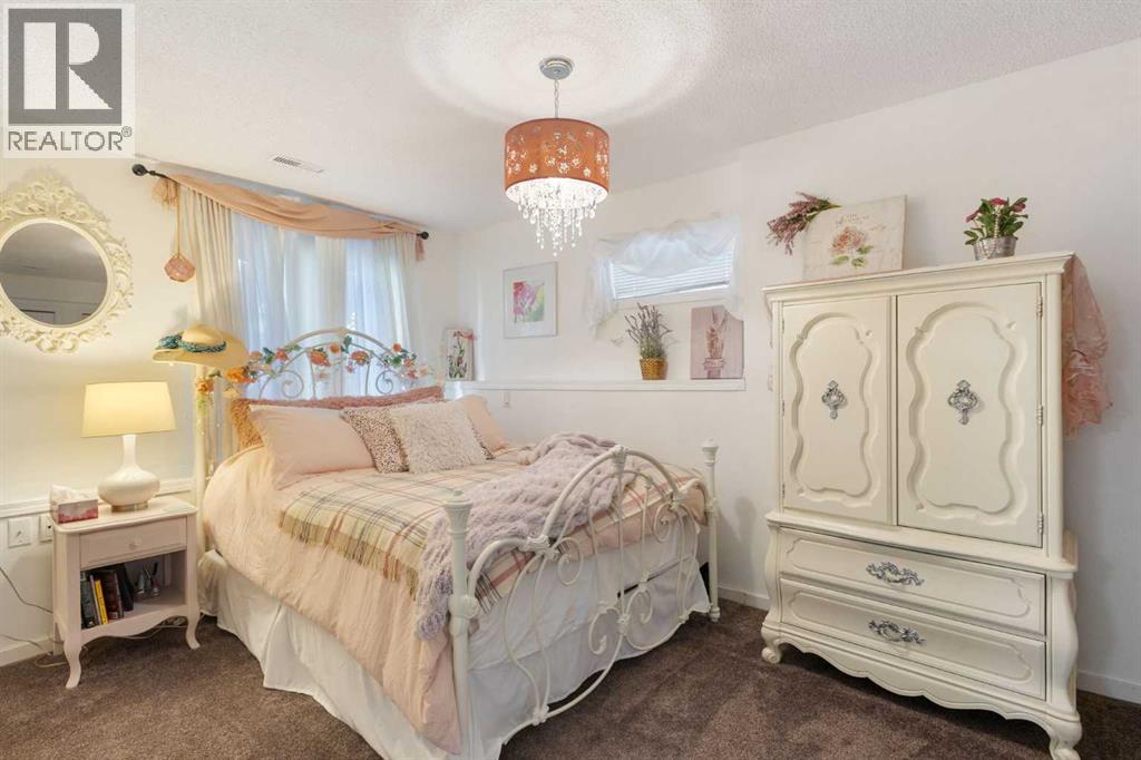 151 Citadel Close NW - 33