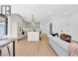 2 2316 Cliff Avenue, Burnaby, BC V5A2L2 Photo 9