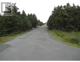 54 Robert's Road North thumbnail 4