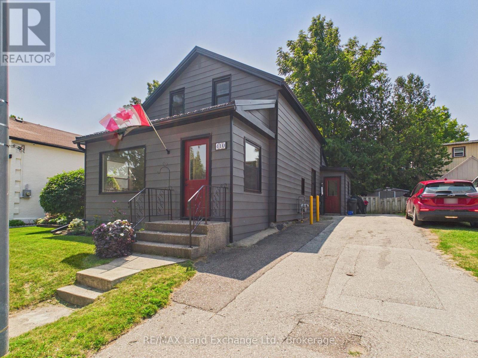 410 RUSSELL STREET - 15