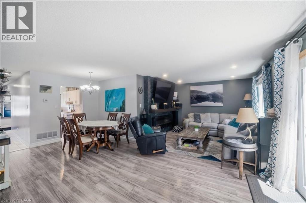 4804 JOHN Street - 11