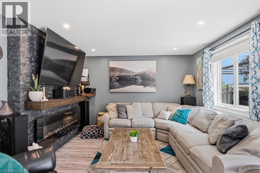 4804 JOHN Street - 7