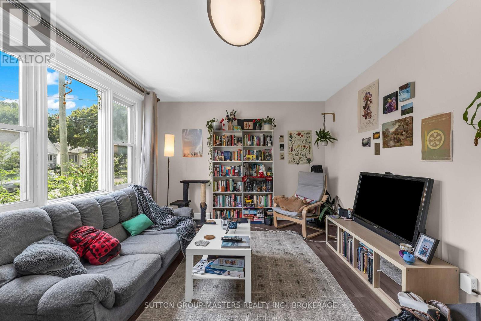 22 WESTDALE AVENUE W - 10