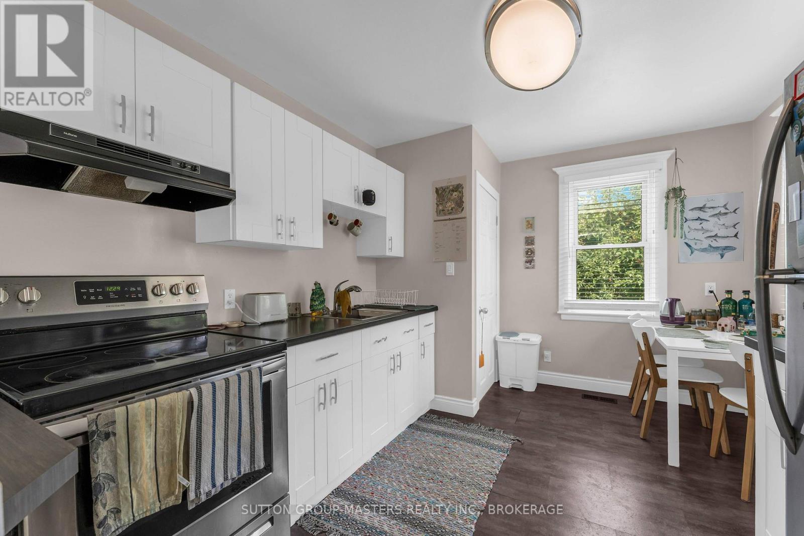 22 WESTDALE AVENUE W - Image 11