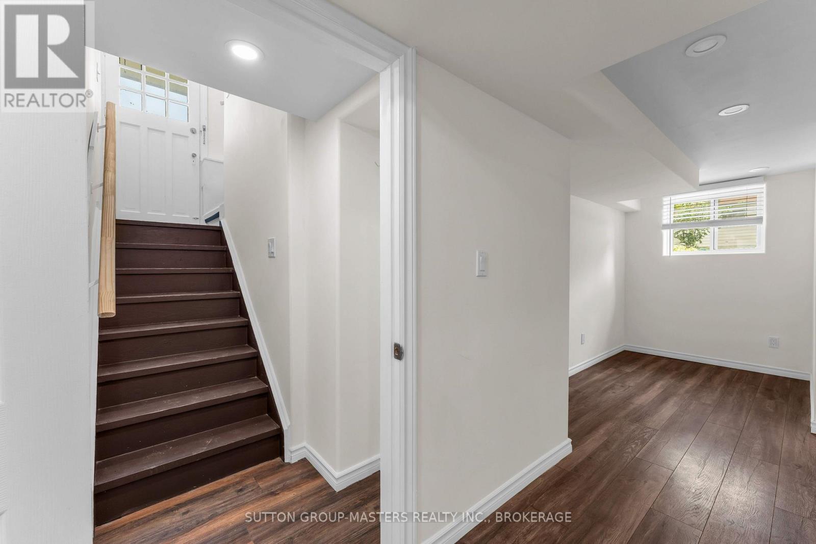 22 WESTDALE AVENUE W - Image 25