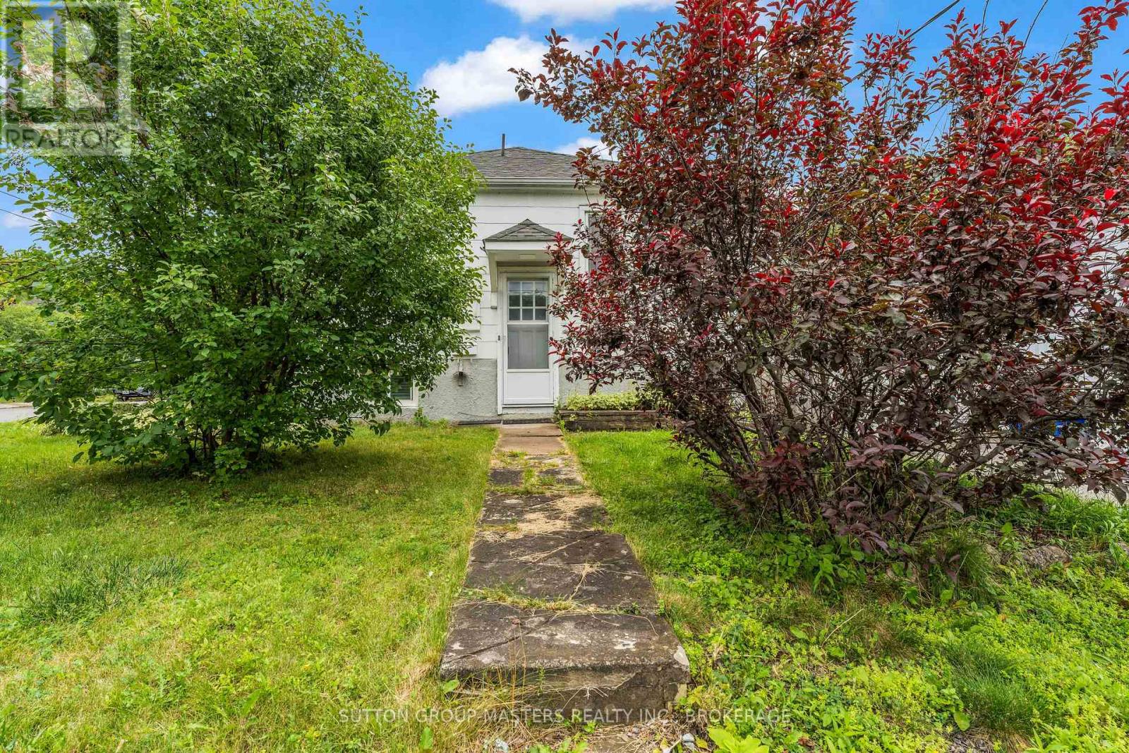 22 WESTDALE AVENUE W - 41