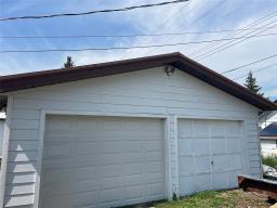 Den - 1067 St. Clare Street, Birtle, MB R0M0C0 Photo 6
