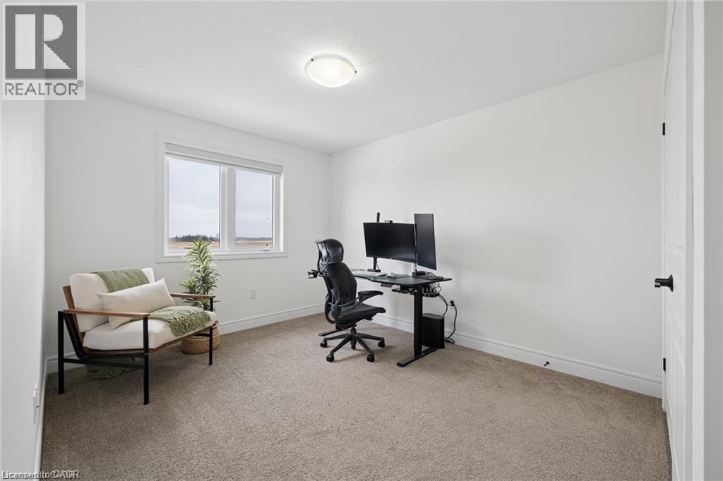 10 SPARROW Crescent - 30