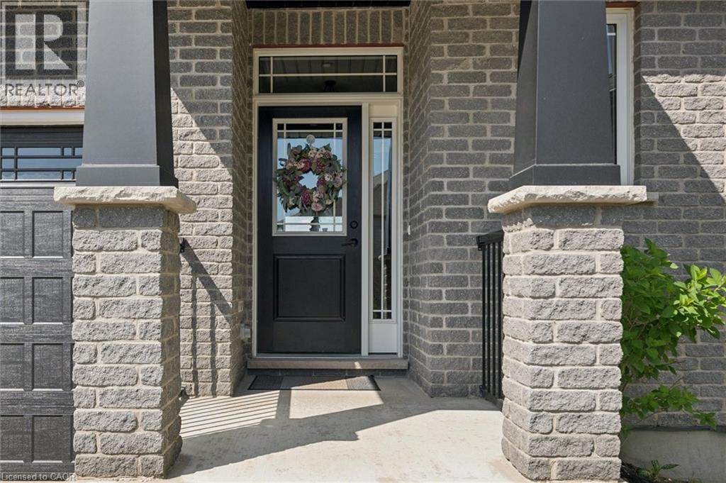 10 SPARROW Crescent - 4