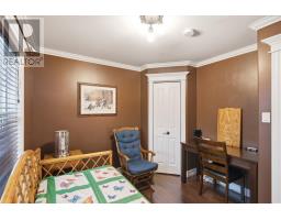 27 Laytes Avenue thumbnail 13