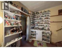 227 Main Street thumbnail 9