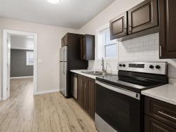 392 Ferry Road, Winnipeg, MB R3J1W4 Photo 11