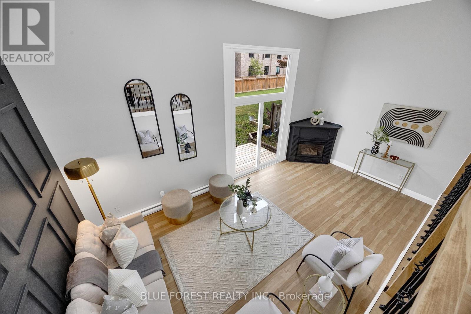 #UNIT 6 40 FAIRFAX COURT - Image 24