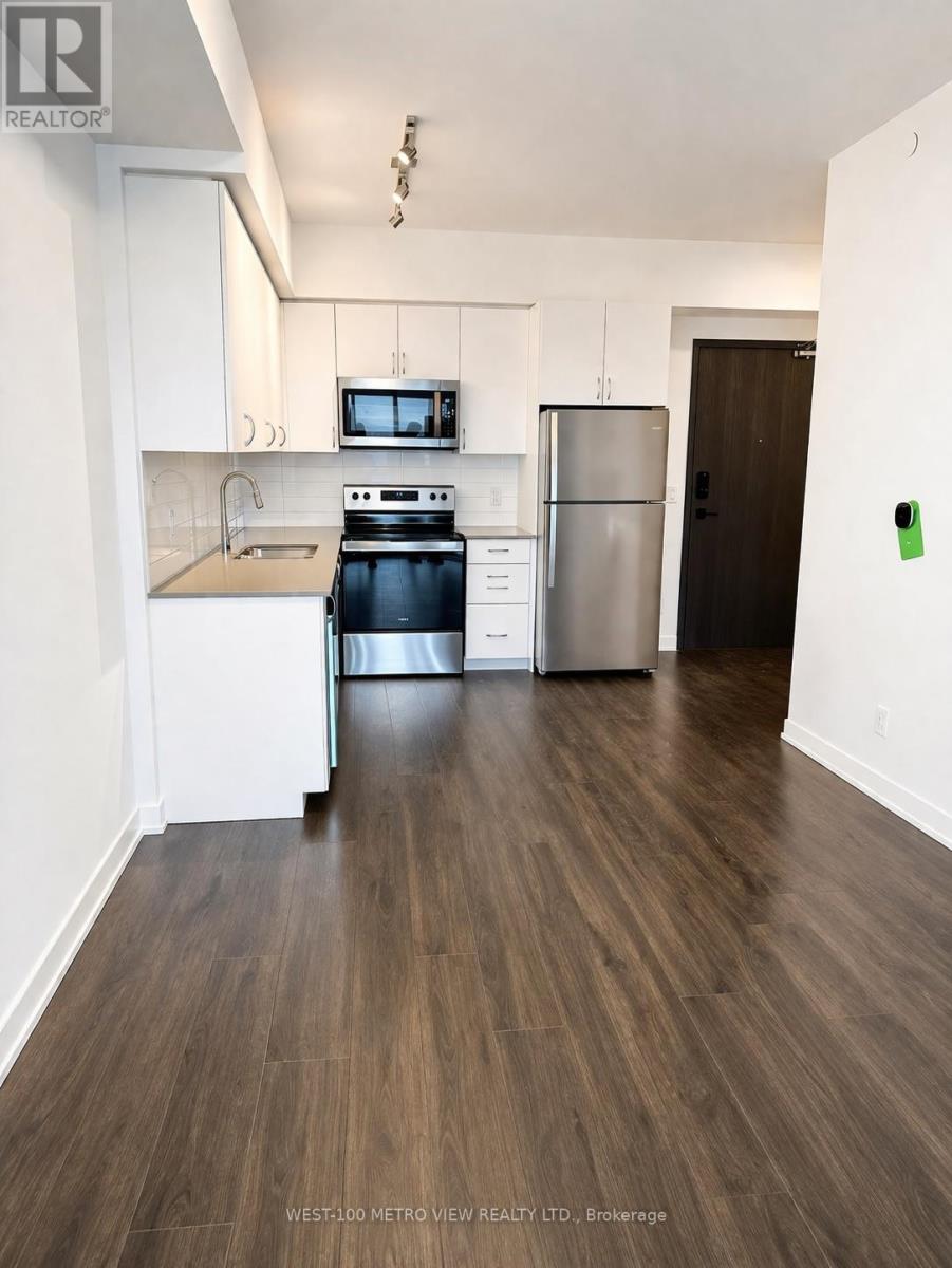#704 56 LAKESIDE TERRACE - 6