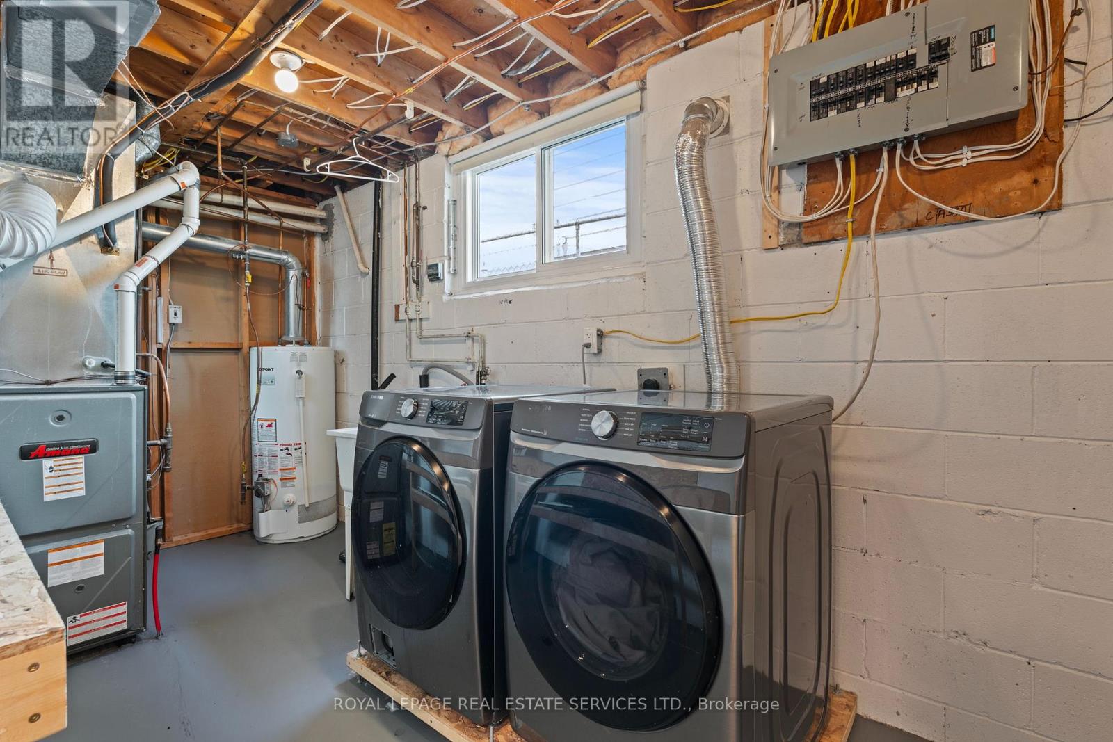 1348 JANINA BOULEVARD - 27
