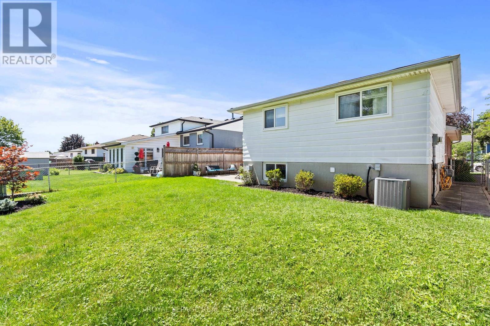 1348 JANINA BOULEVARD - 31