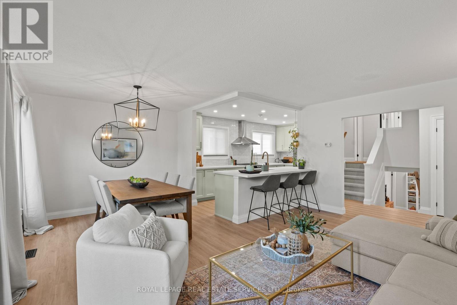 1348 JANINA BOULEVARD - 8