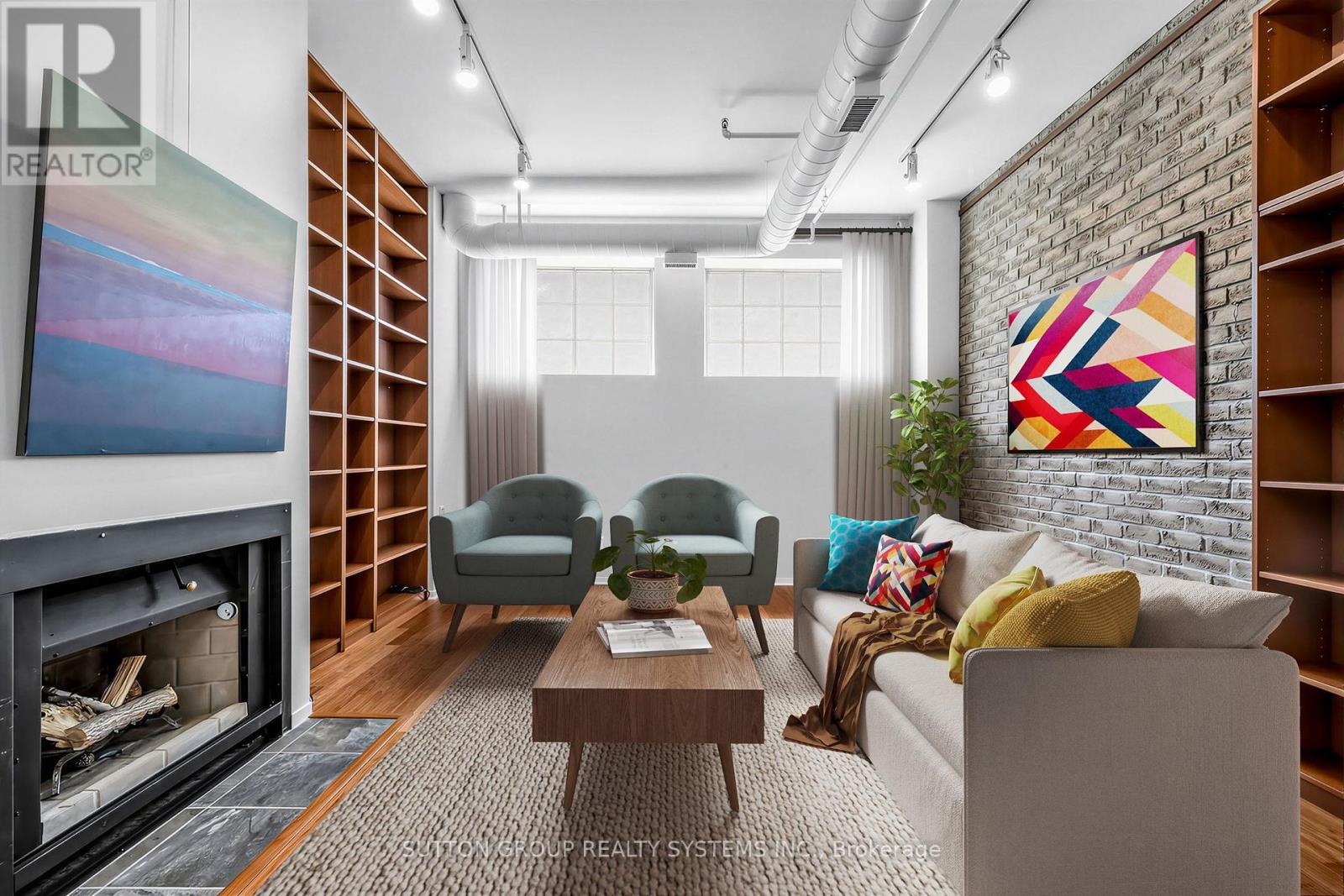 #5 6 BARTLETT AVENUE W - 3
