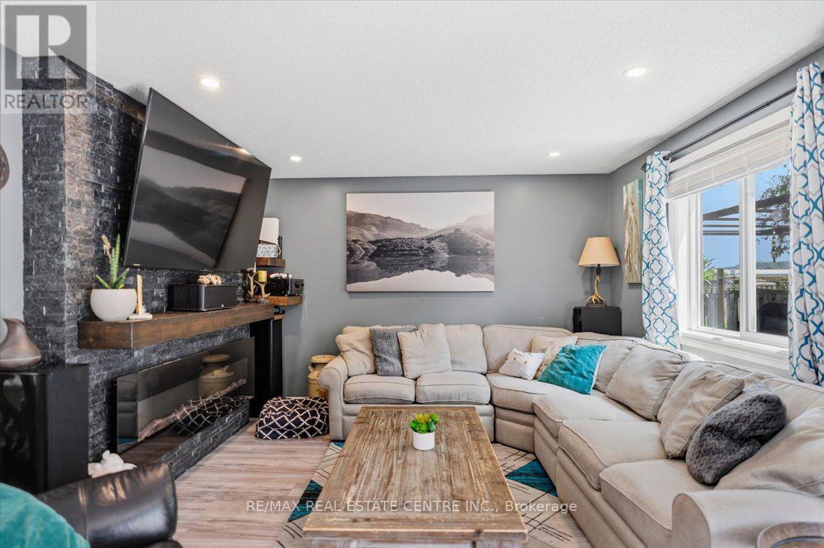 4804 JOHN STREET - 7