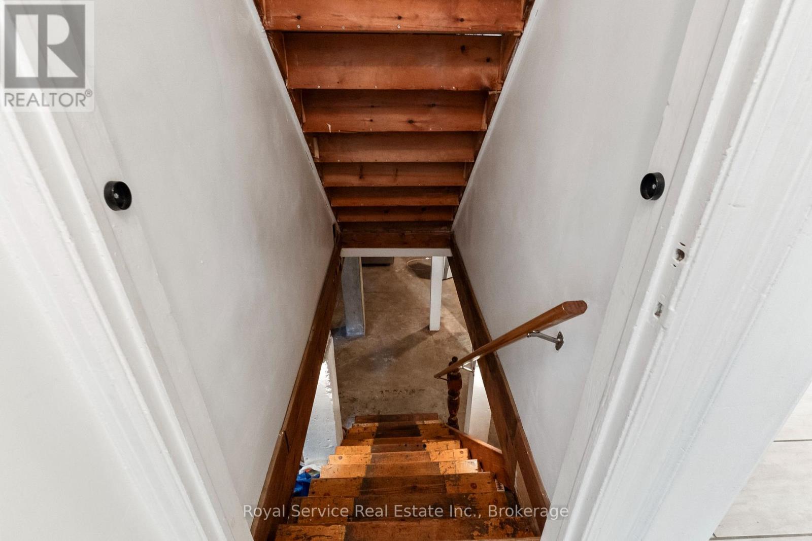 152 HARMONY ROAD S - 24