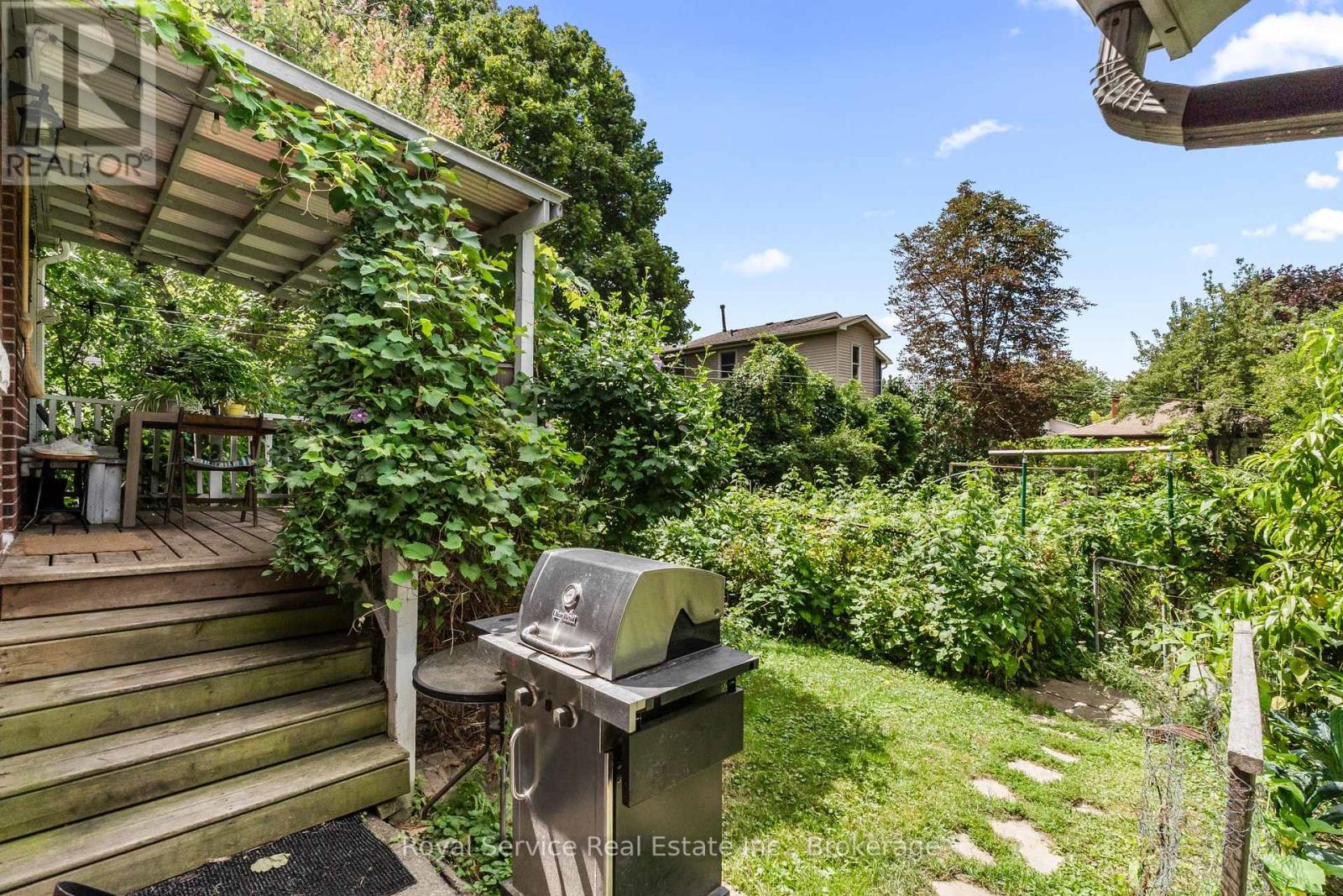 152 HARMONY ROAD S - 30