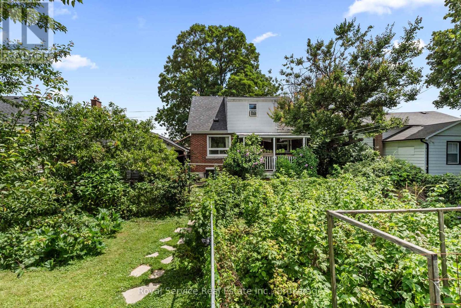 152 HARMONY ROAD S - 32