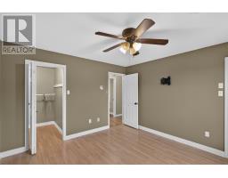 40 Ranger Avenue thumbnail 17