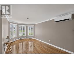 40 Ranger Avenue thumbnail 11