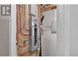 40 Ranger Avenue thumbnail 37