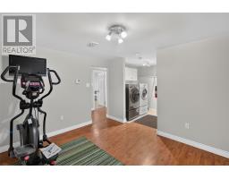 40 Ranger Avenue thumbnail 29