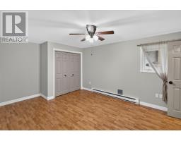 40 Ranger Avenue thumbnail 32