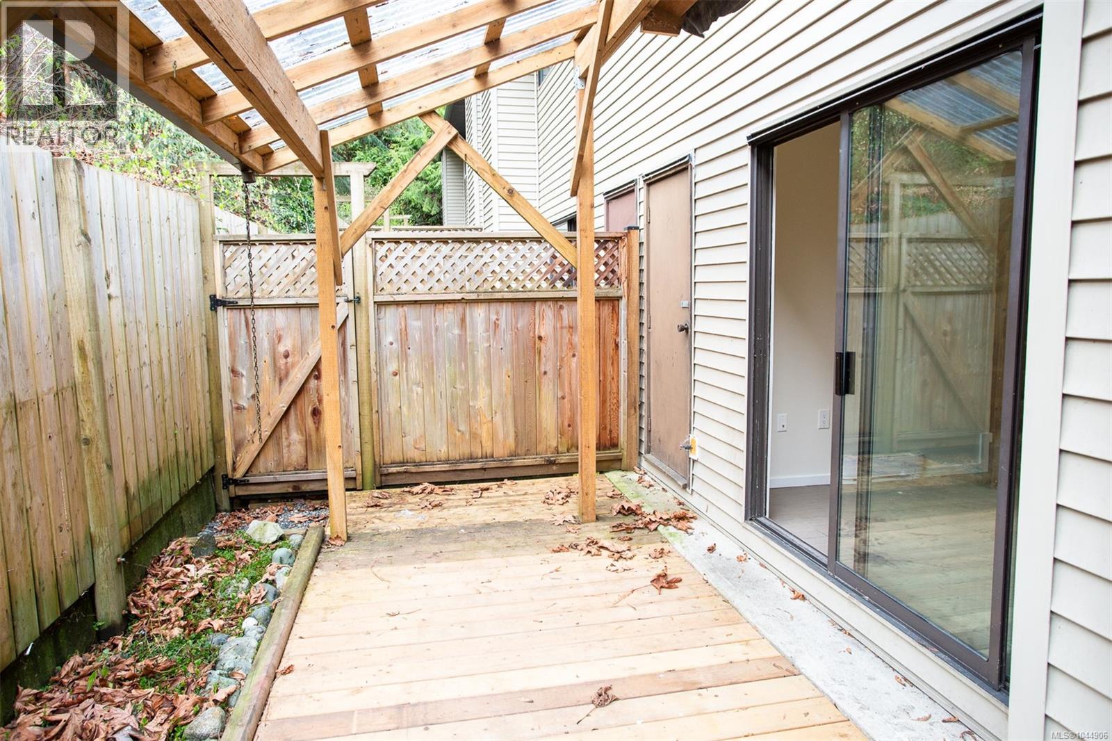 #32 3025 Cowichan Lake Rd - 18