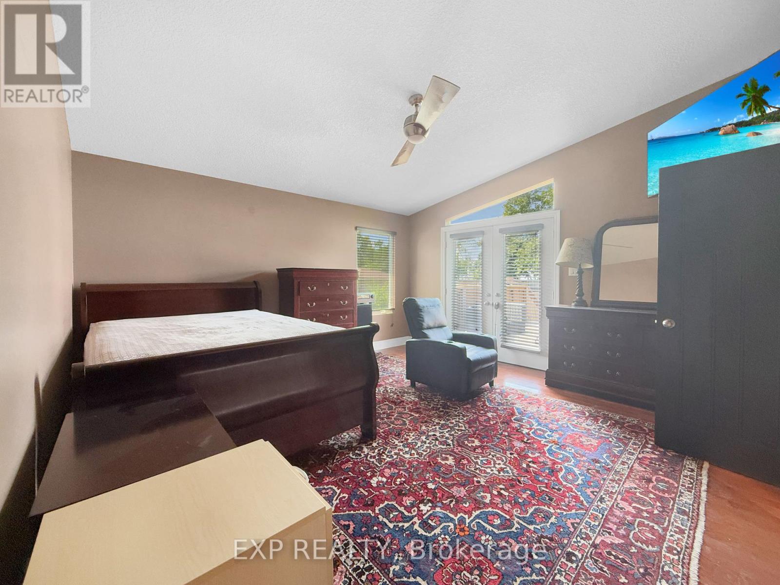 17 GREENFIELD COURT - 13