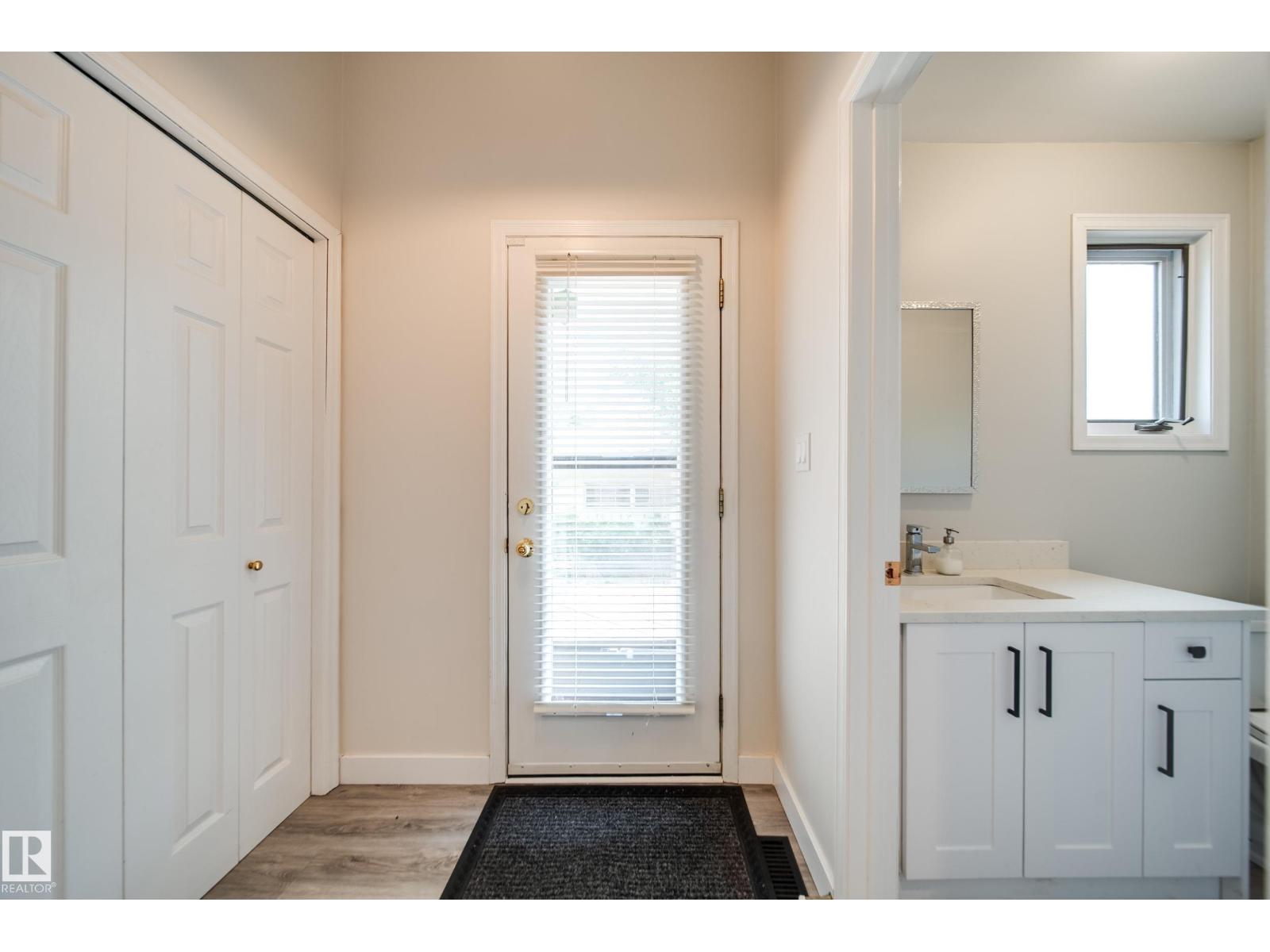10519 140 ST NW - 25