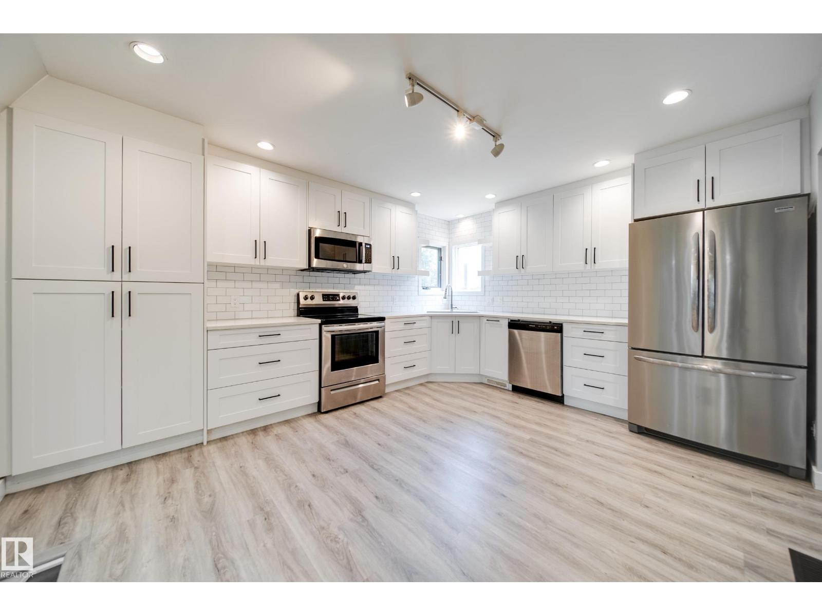 10519 140 ST NW - Image 17