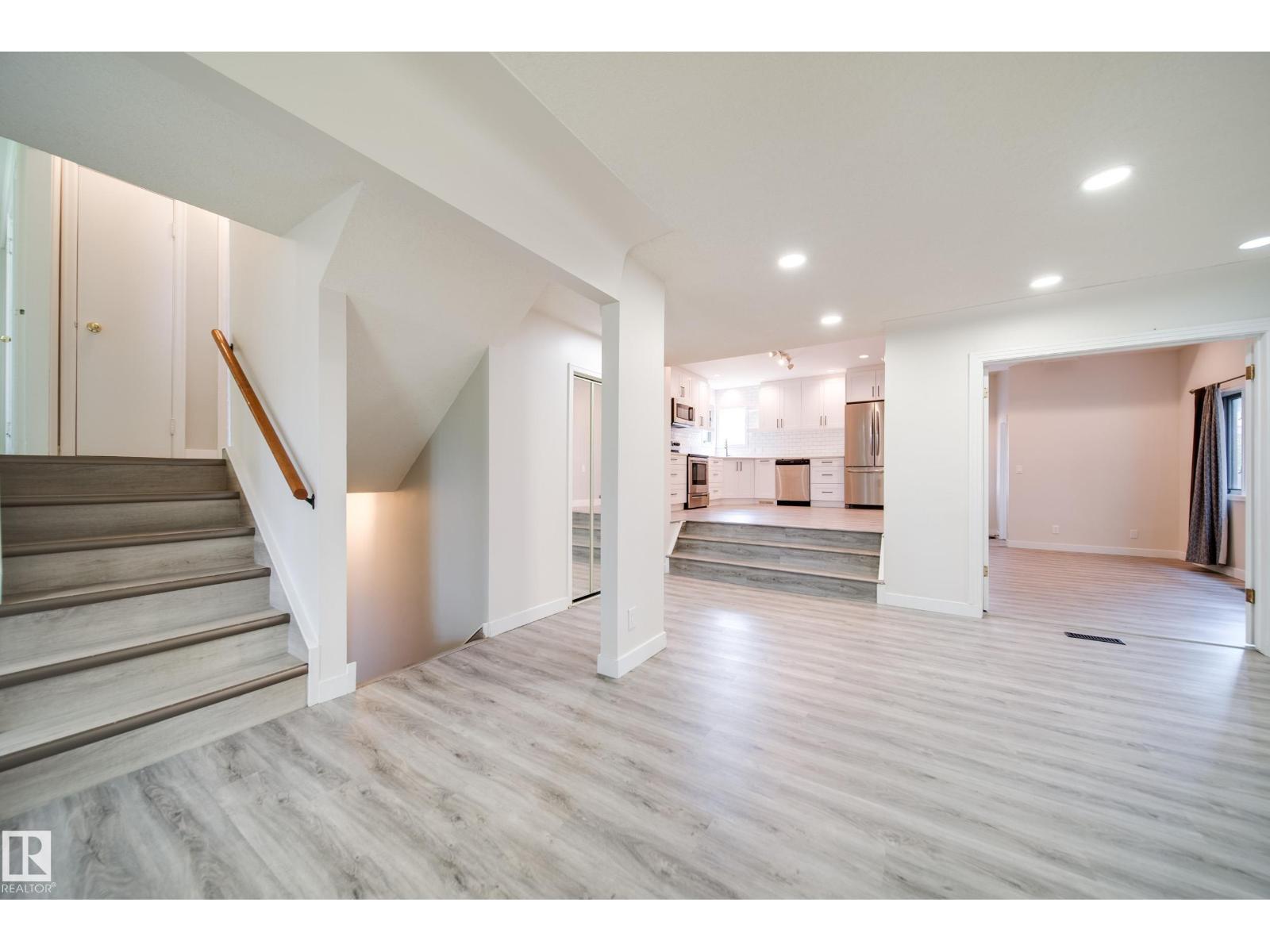 10519 140 ST NW - Image 13