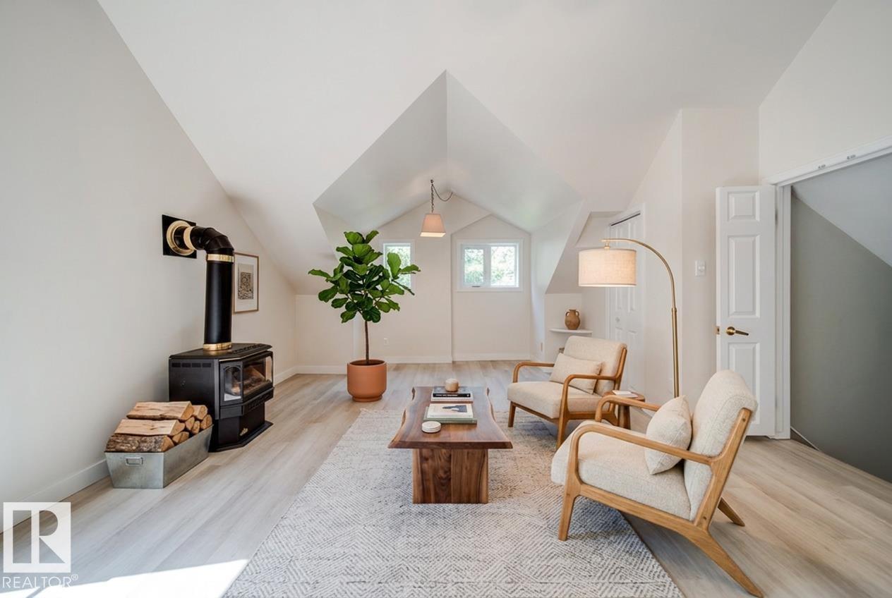 10519 140 ST NW - 35