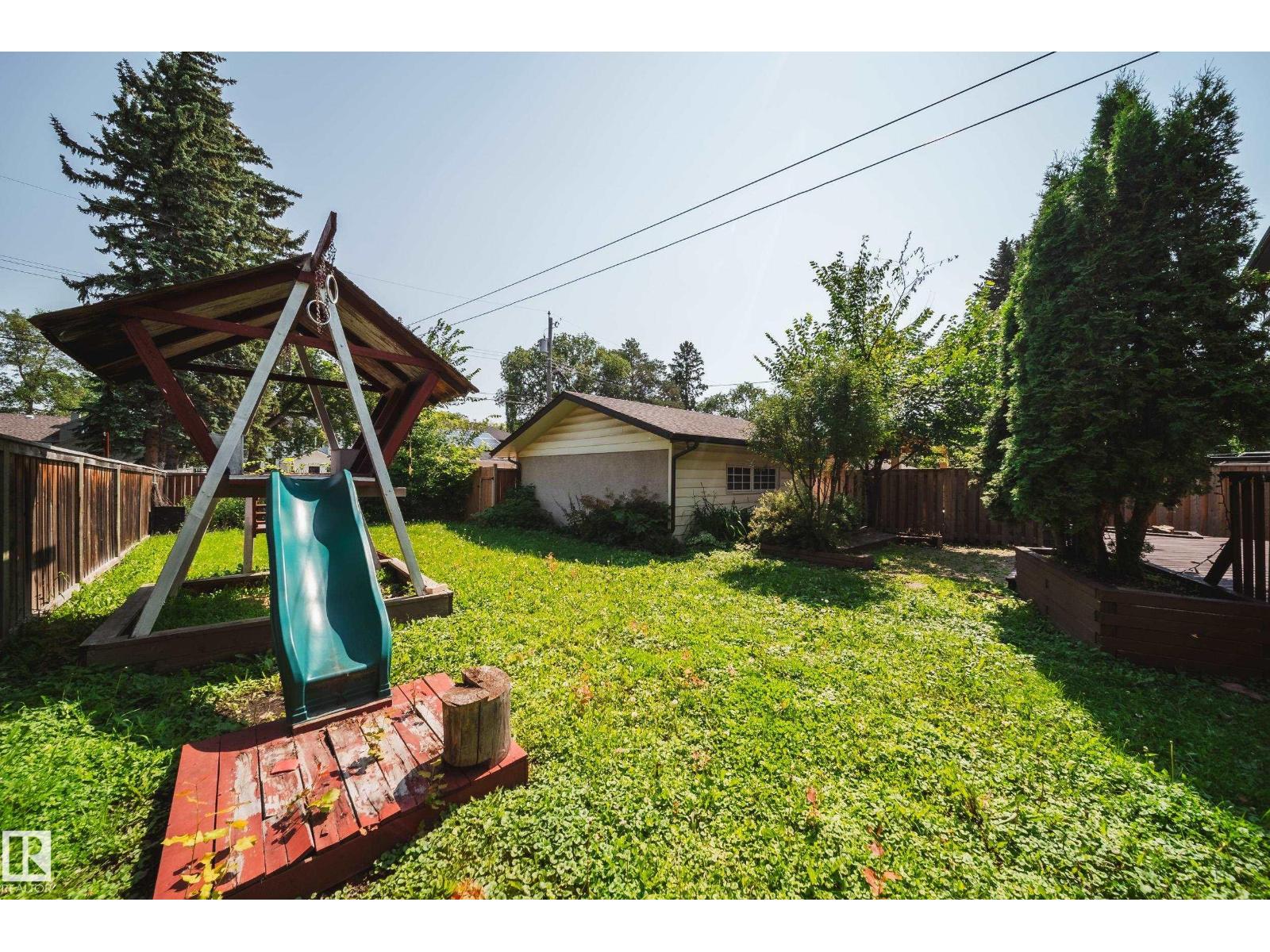 10519 140 ST NW - 51