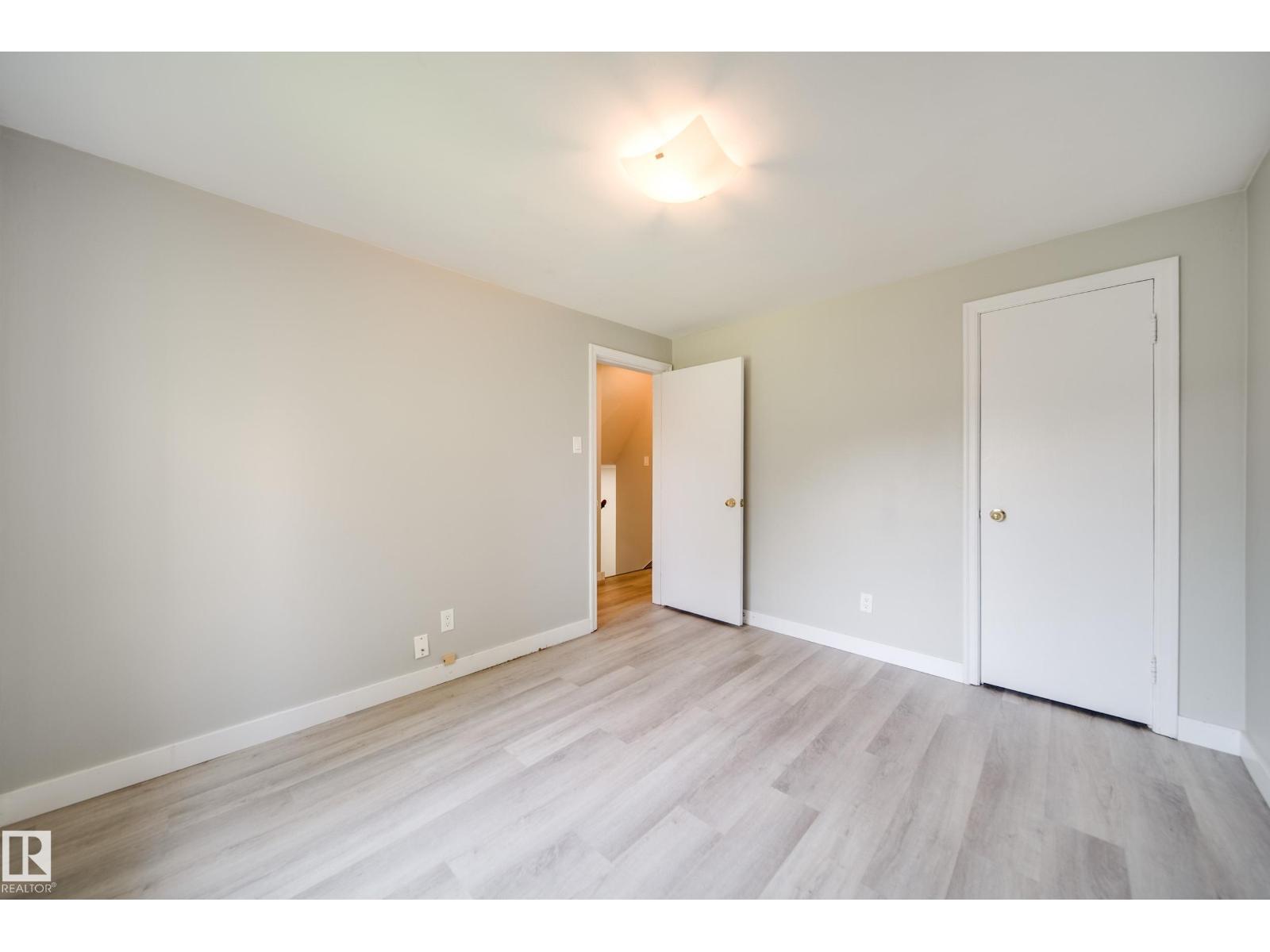 10519 140 ST NW - Image 30