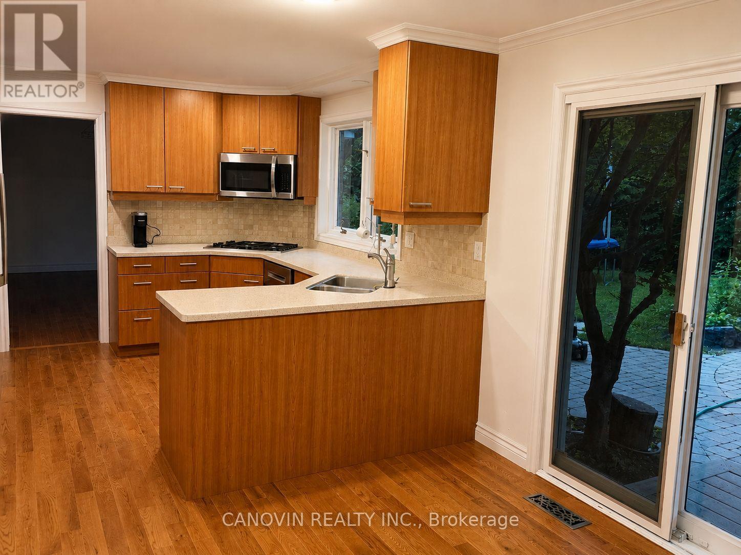 183 ST. ANTHONY'S COURT - 8