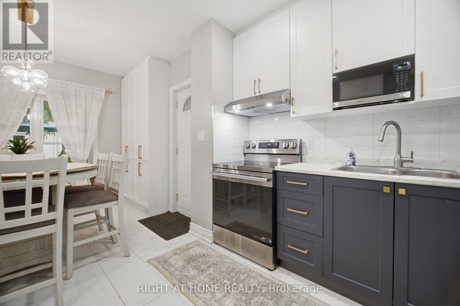 20 ROCKWELL AVENUE - 5