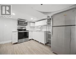 20 Rockwell Avenue, Toronto, ON M6N1N5 Photo 12