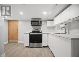 20 Rockwell Avenue, Toronto, ON M6N1N5 Photo 13