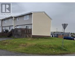 908 Tamarck Drive thumbnail 2