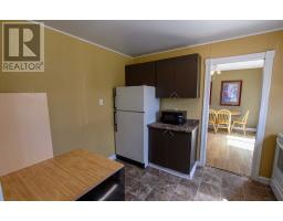 908 Tamarck Drive thumbnail 10