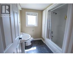 908 Tamarck Drive thumbnail 29