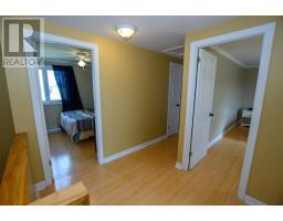 908 Tamarck Drive thumbnail 28