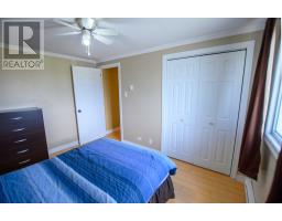 908 Tamarck Drive thumbnail 36